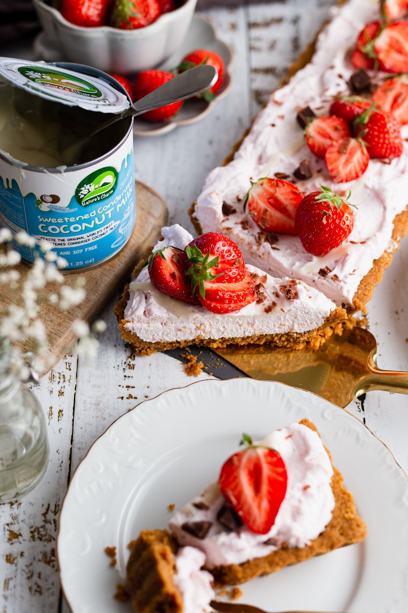 Vegan Strawberry Cheesecake Tart